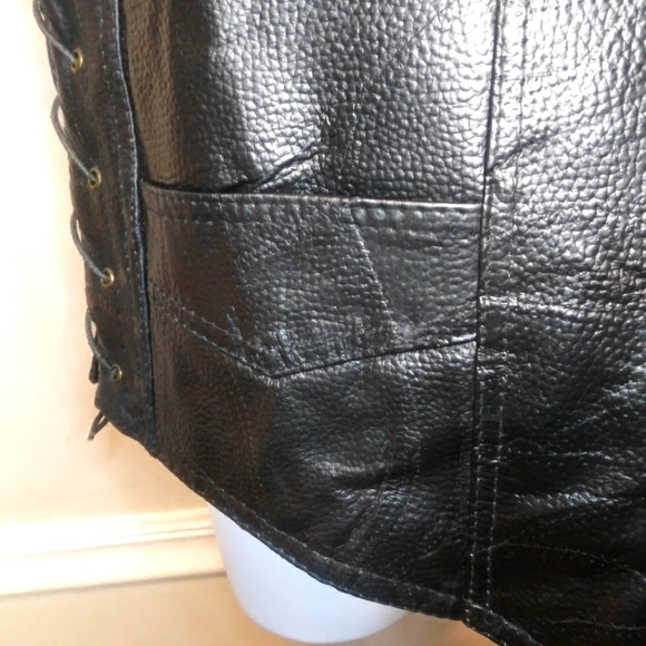 Diamond Plate Black Pieced Leather Biker Vest - Picture 4 of 8